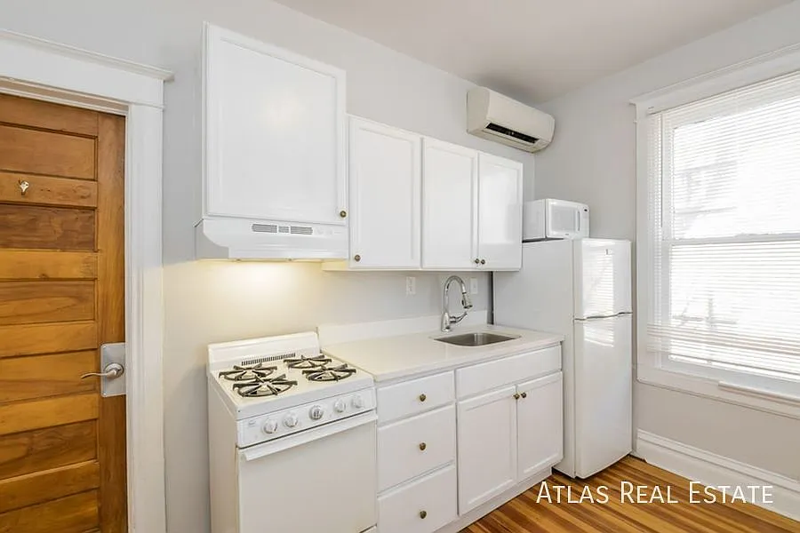 Affordable Charm in Denver's Most Walkable Neighborhood! — Photo 4