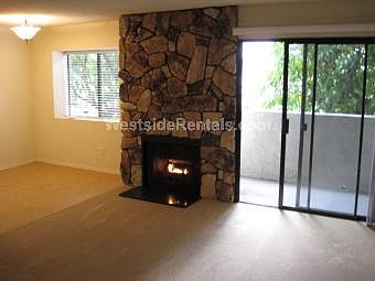 3rd image of 1608 Greenfield Ave APT 101