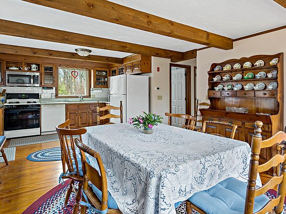 5th image of 204 Farmersville Road