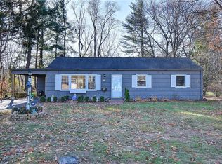 72 Woodbridge Rd, Glastonbury, CT 06033