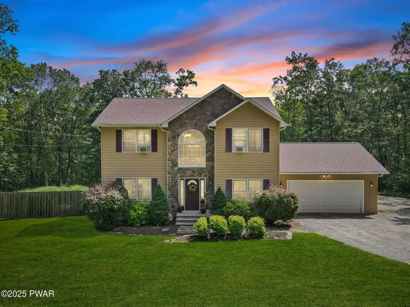 148 Deer Run, Hawley, PA 18428