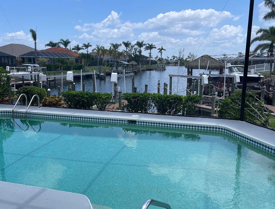1st image of 3931 Oasis Blvd