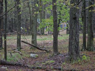 15 Cochise Trl, Gouldsboro, PA 18424