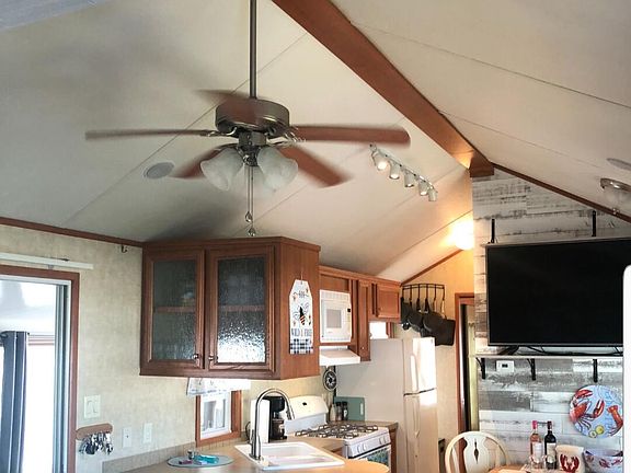 5th image of 430 Post Road #243