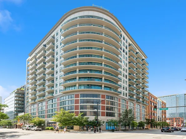 340 W Superior St APT 1112, Chicago, IL 60654