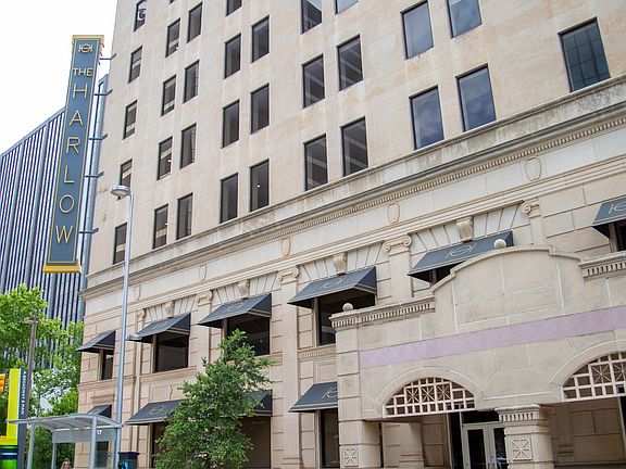 4th image of 101 N Broadway Ave #4