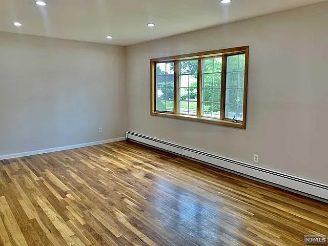 487 Steinway Rd — Photo 5