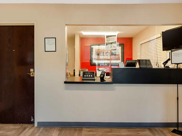 Lobby and Guest Check-in