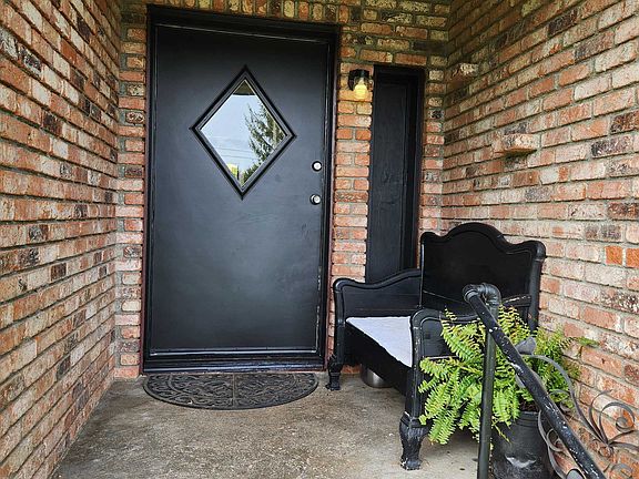 3rd image of 160 Bolen Ln