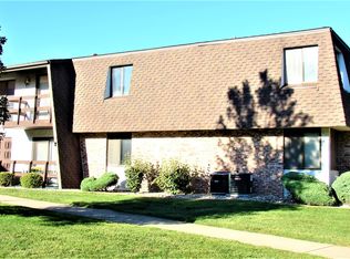 1080 S Nelson Ave APT 3, Kankakee, IL 60901