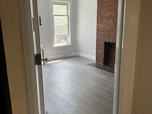 648 6th Ave #2L, Brooklyn, NY 11215