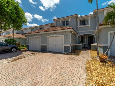 2070 Oakhurst Way, Riviera Beach, FL, 33404