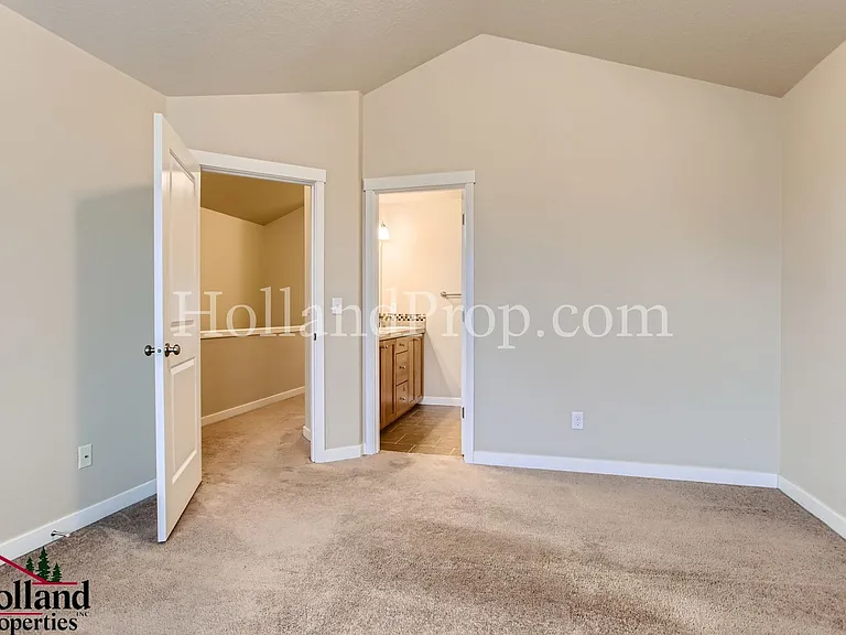 3119 NE Weeping Willow Way — Photo 14