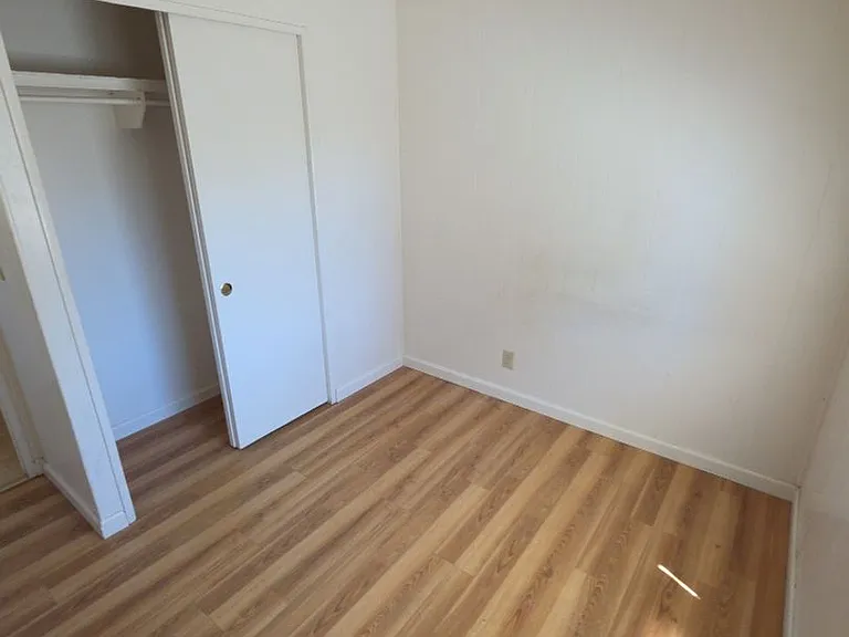 3327 Green Ave — Photo 22