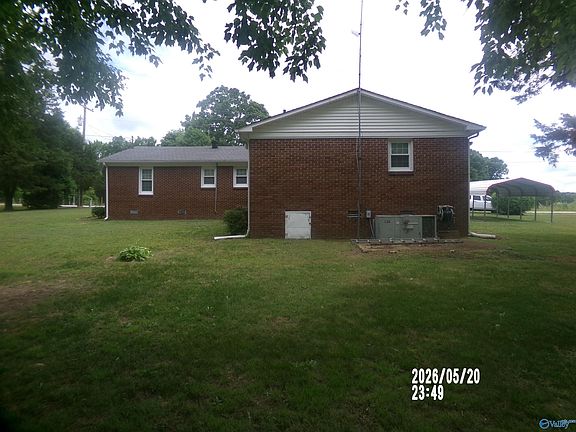 2nd image of 2204 Chisholm Rd