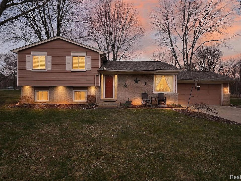 1st image of 7336 Mustang Dr