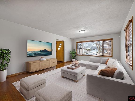 3rd image of 203 Thayer Ave