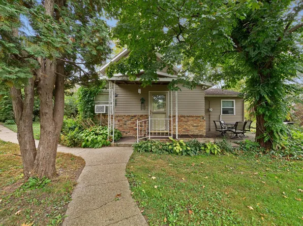 23252 Union Trl, Belle Plaine, MN 56011