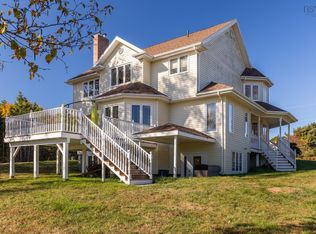 12 Homecrest Ter, Yarmouth, NS B5A 0G8