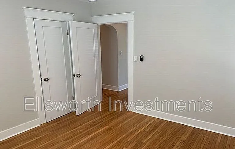 1631 Brookes Ave — Photo 15