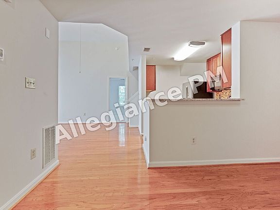 3rd image of 13621 Garfield Pl APT 303
