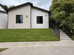6031 Atoll Ave, Van Nuys, CA 91401