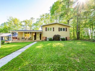 7 Simmons Dr, Whitewater Region, ON K0J 1K0