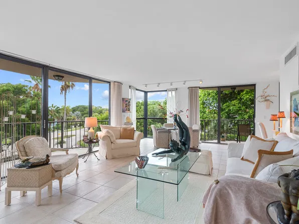 859 Jeffery Street #401, Boca Raton, FL 33487