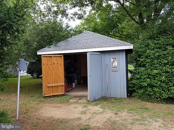 5th image of 143 Pier Pl