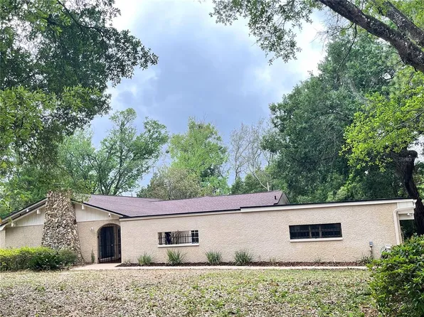 6 Robinwood Dr, Longwood, FL 32779