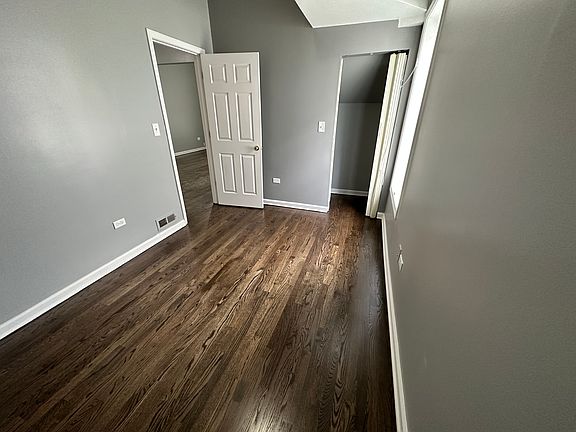 3rd image of 1045 N Parkside Ave #1