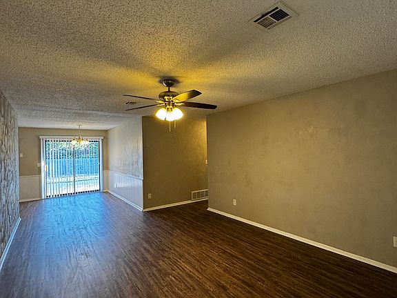 3rd image of 8305 NW 36th St