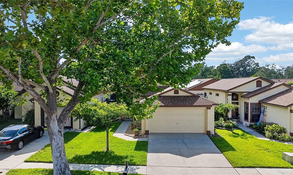 1st image of 120 THORNBERRY DRIVE