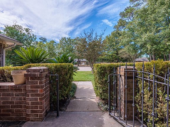 5th image of 17514 Baronshire Dr