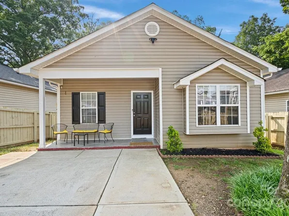 4203 Plato Cir, Charlotte, NC 28208