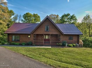 18 Circle Dr, Dallas, PA 18612