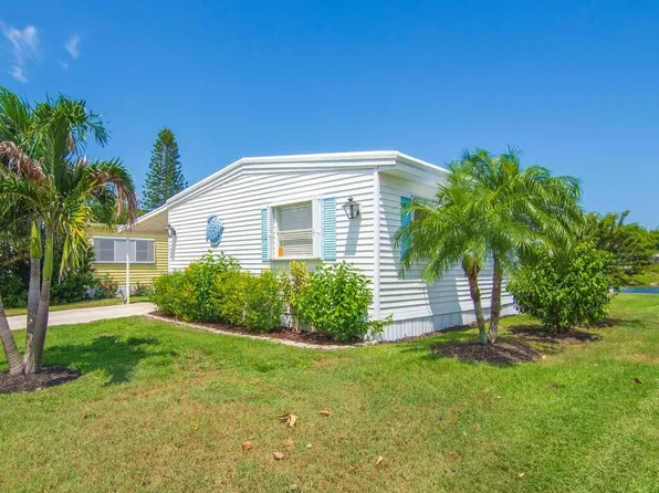 44 Village Lane, Jensen Beach, FL 34957