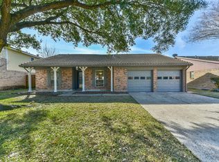 5018 Colombia Dr, Pasadena, TX 77505
