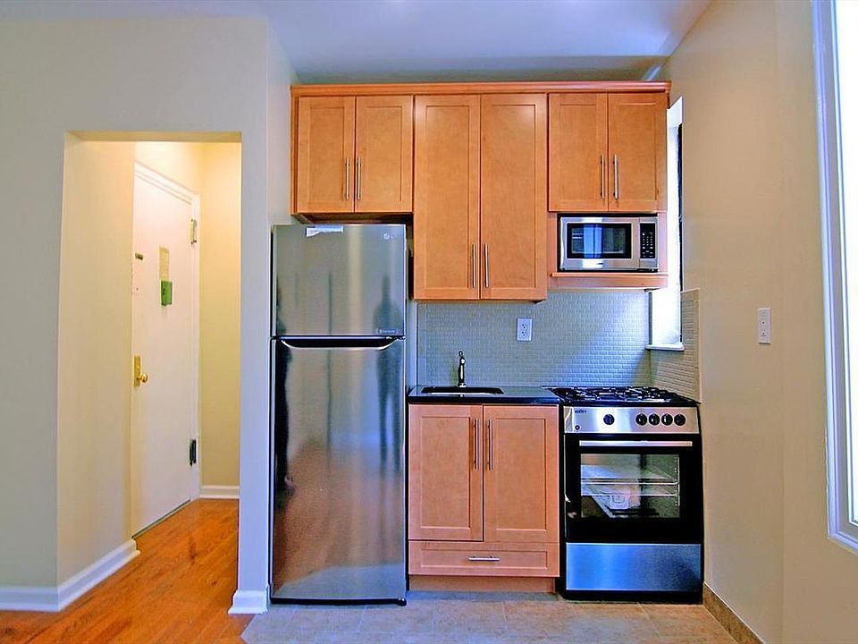 2nd image of 141 W 139th St APT D41