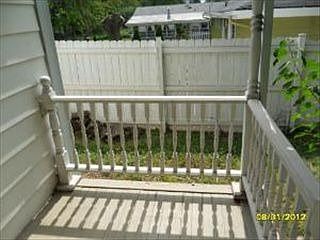 4th image of 1101 S Oak St