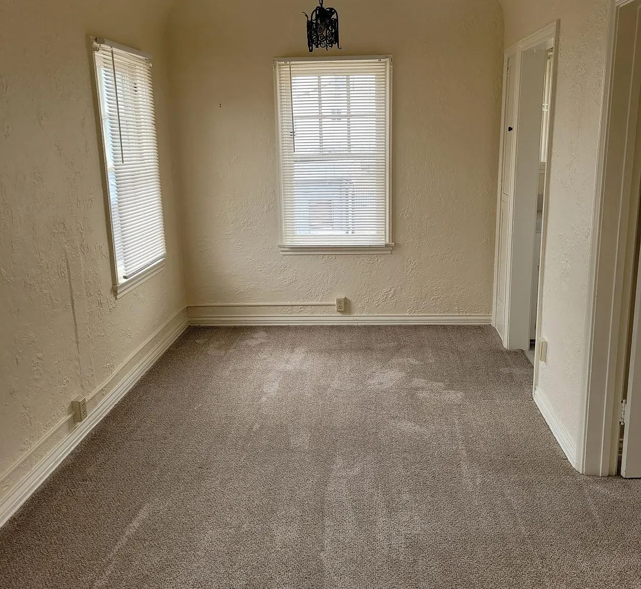 Studio, 375 sqft, $1,750 — Photo 3