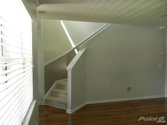 Family Room 4