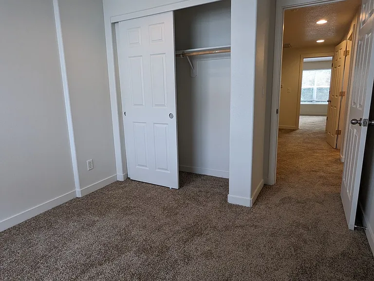 Halsey East Townhomes — Photo 62