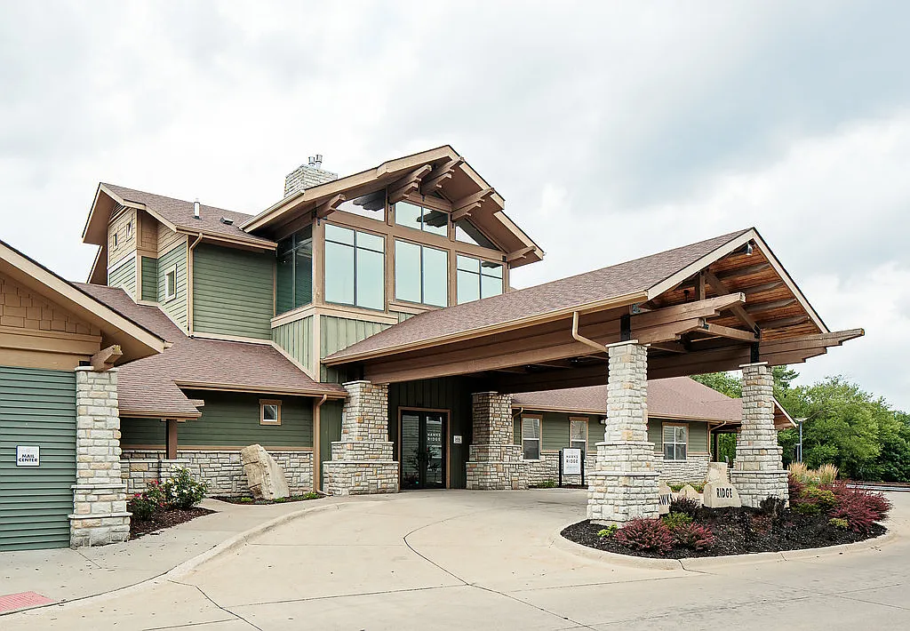 Hawks Ridge — Photo 2