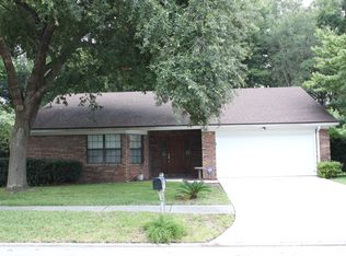 1813 Rush Creek Dr W, Jacksonville, FL 32225