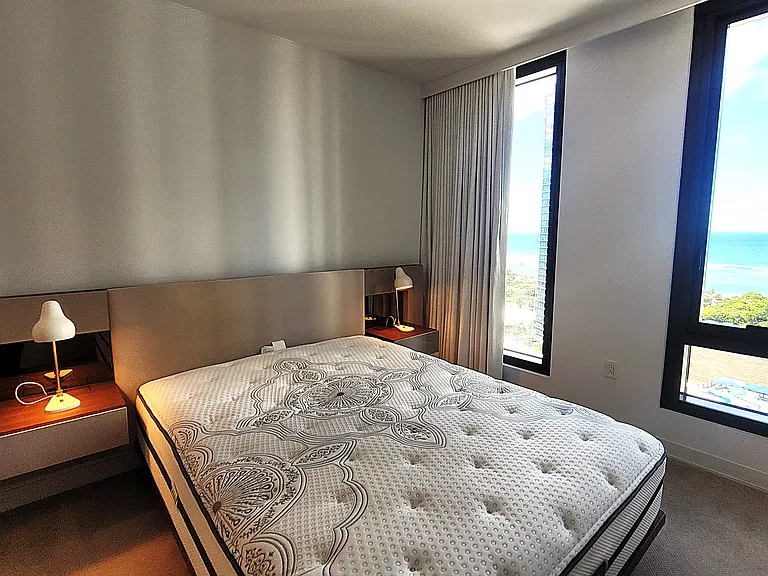 987 Queen St #2100 — Photo 9