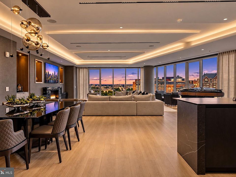 1st image of 500 Walnut St #1100