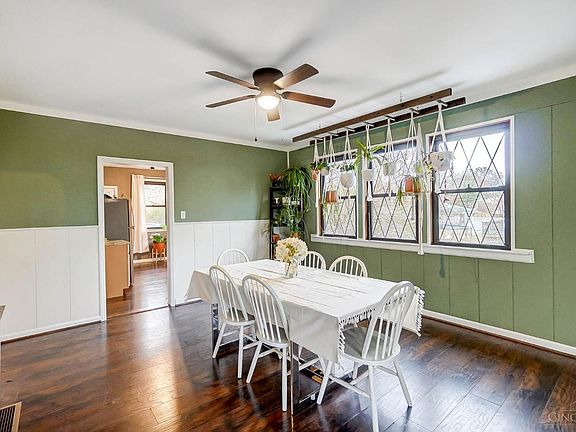 4th image of 5524 Raceview Ave