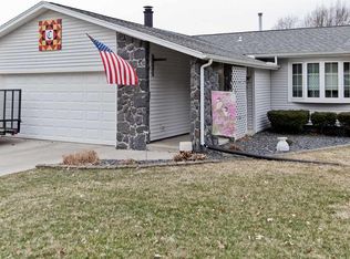 1642 30th Street Ct NW, Cedar Rapids, IA 52405