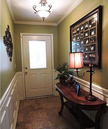 2nd image of 1005 Woodline Cir